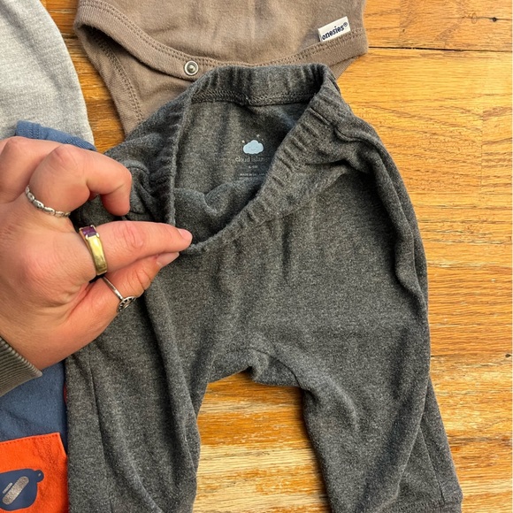 6-9 M Tee/Pant Bundle - Picture 4 of 11